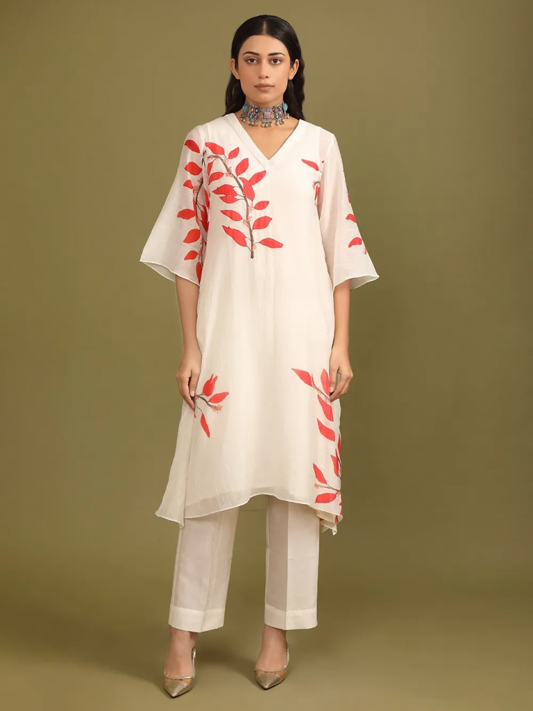 White Hand Painted Chanderi Silk Kurta with Slip and Pants